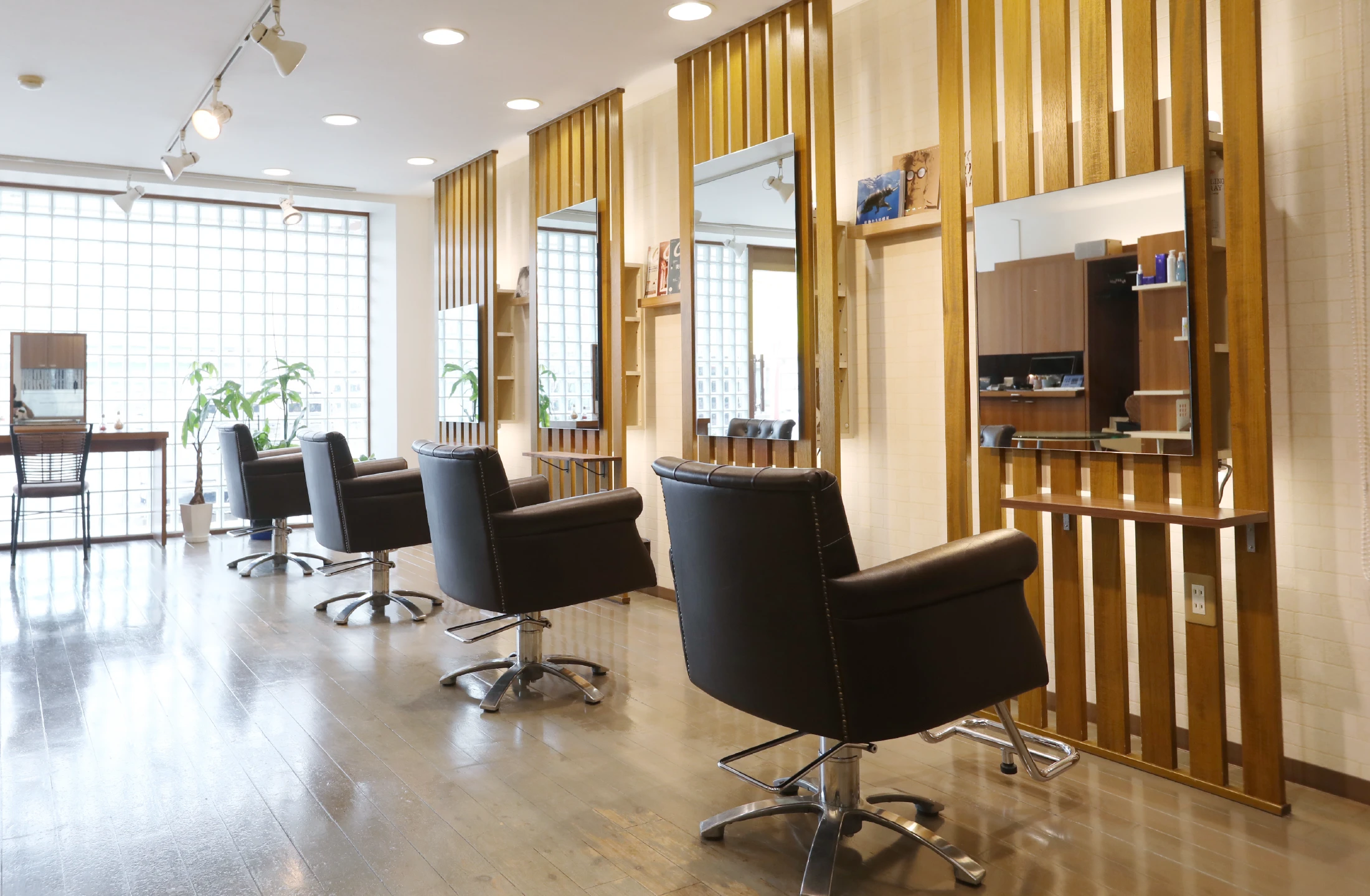 Kotona | 広島・五日市の美容院